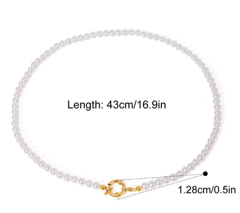 Pearl charm lock chain