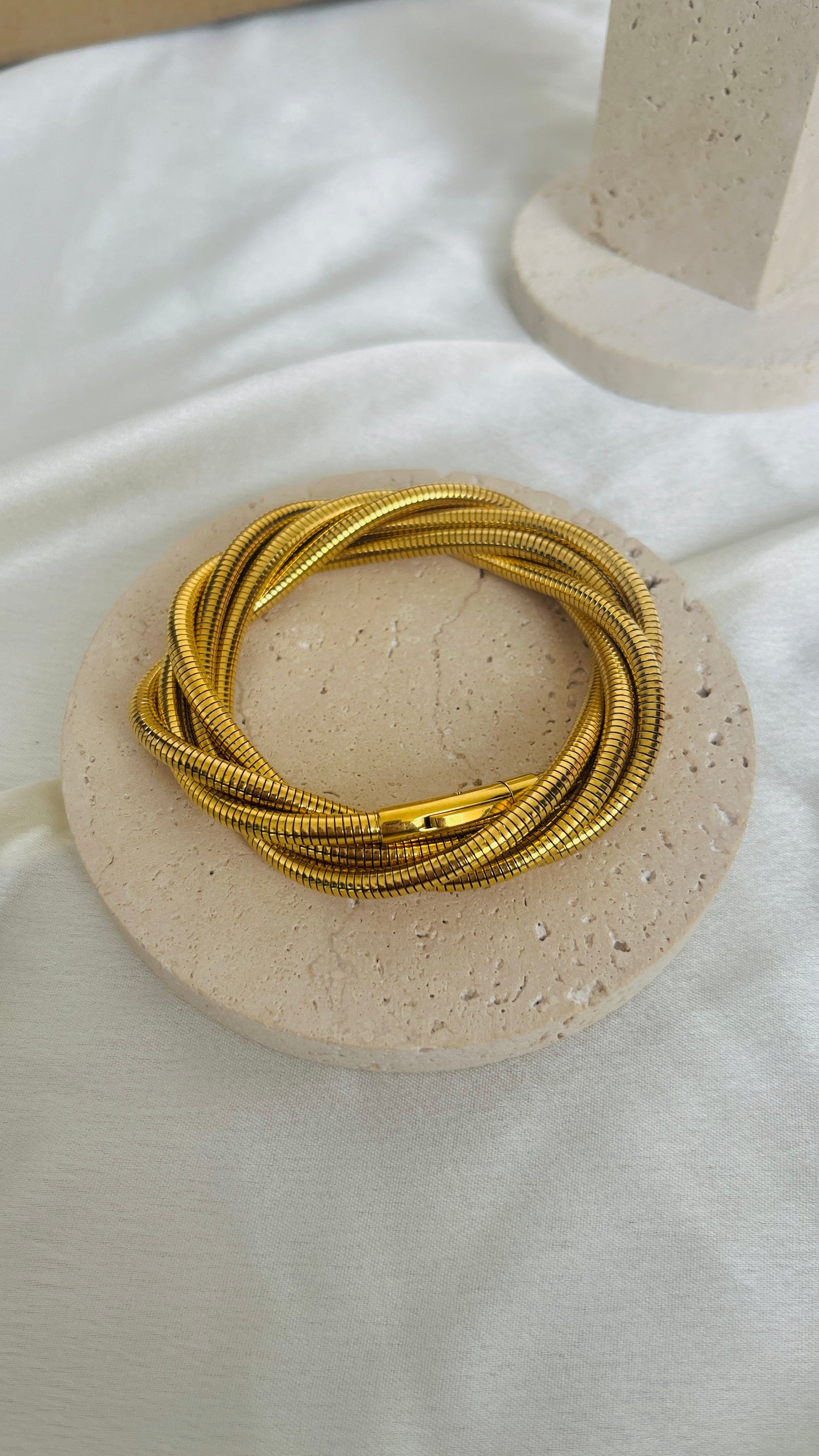 Twist Leo bracelet