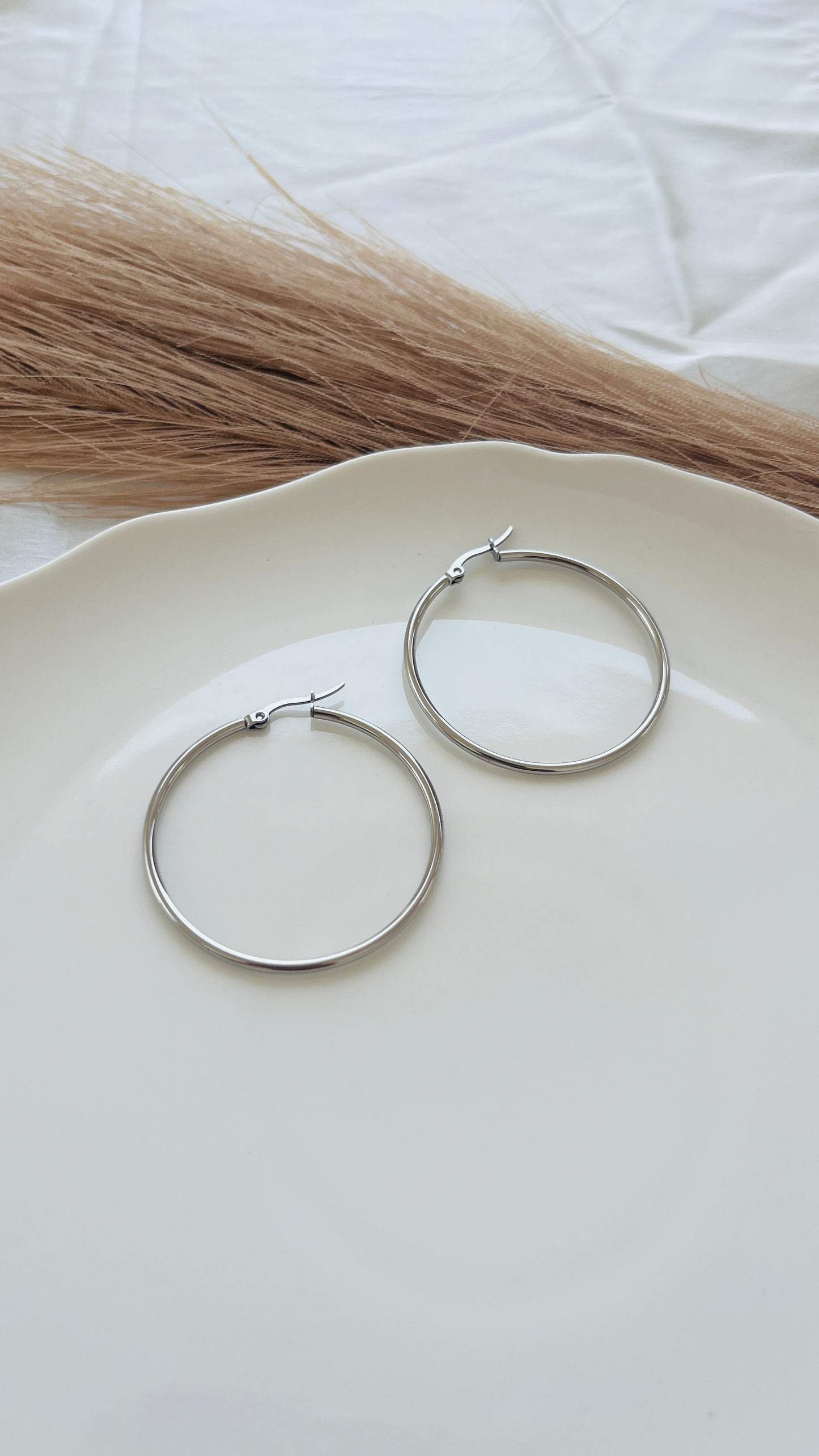 Basic circle hoops