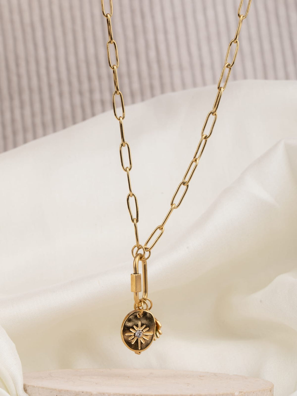 Star Evileye Blue stone charm necklace