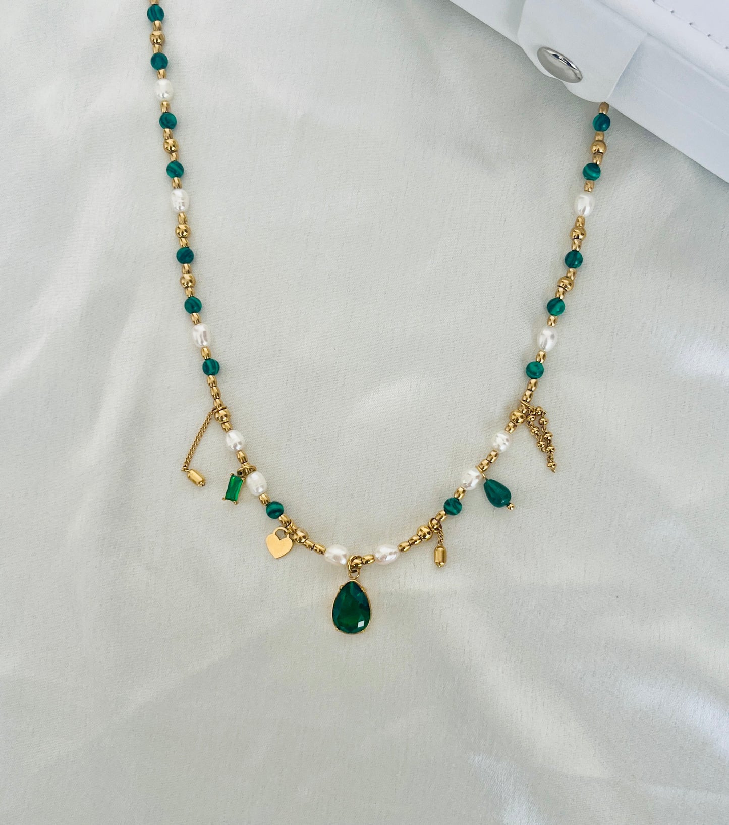 Emerald luxe stone chain