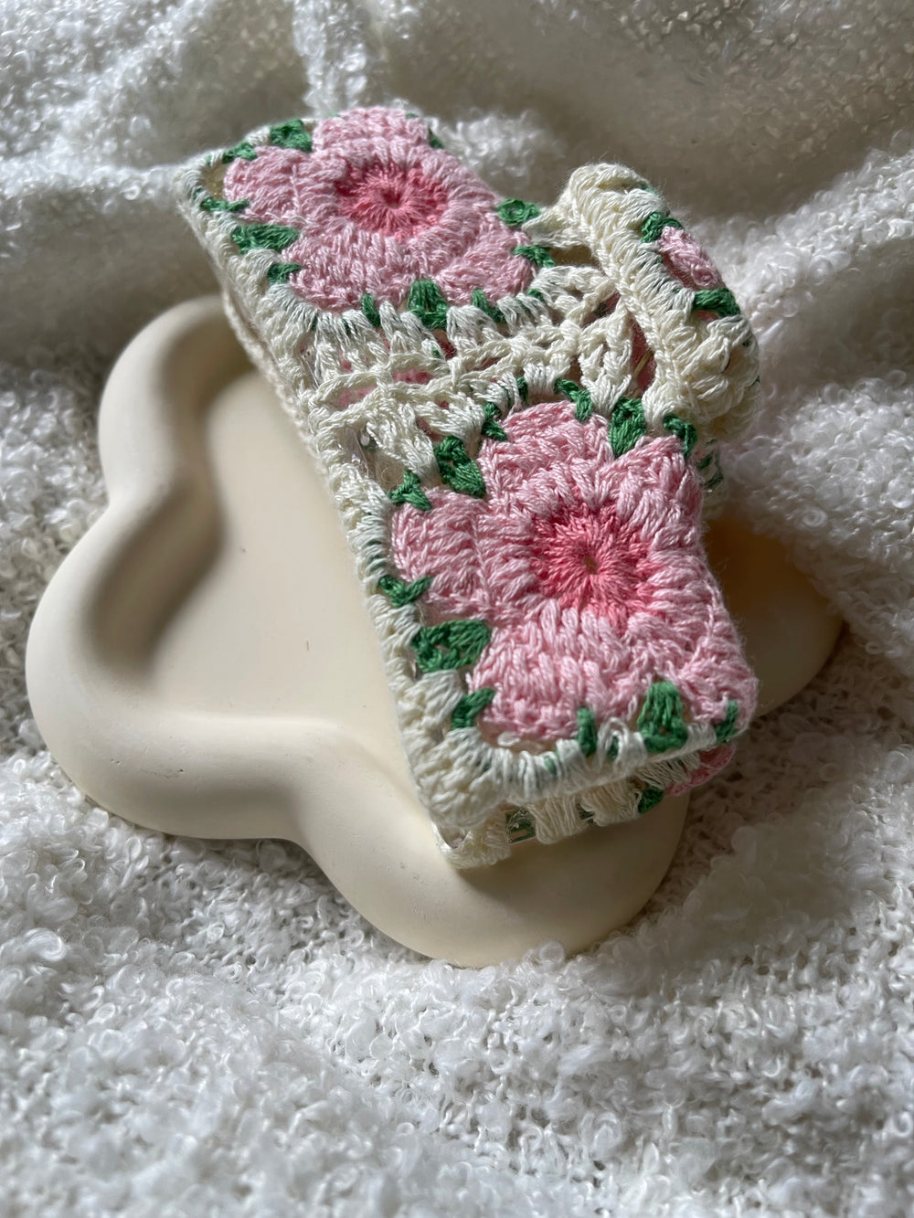 Light Pink Crochet Claw