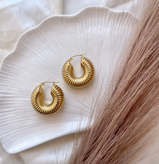 Swirl hoops