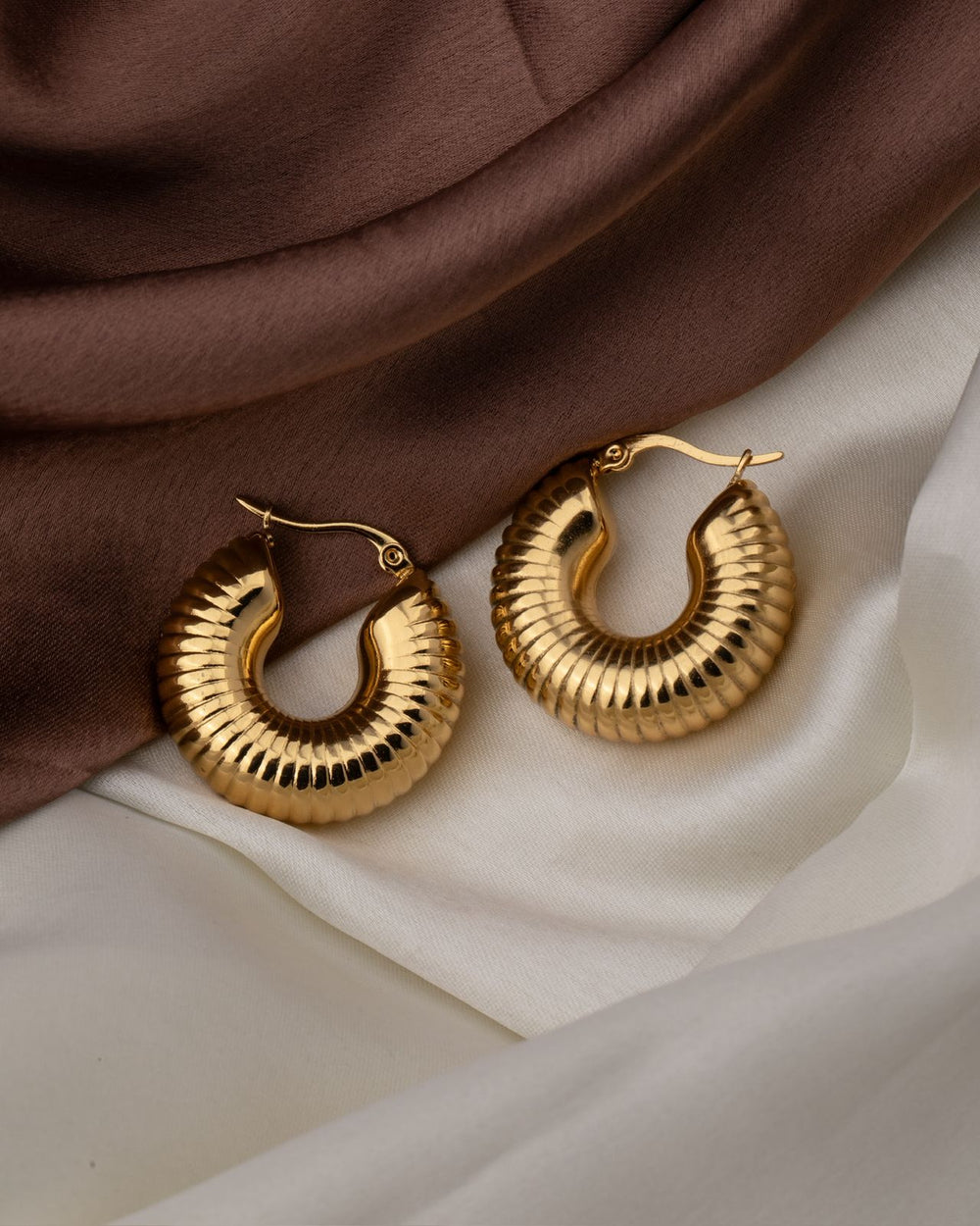 Spring lola hoops