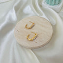 Pearl rectangle hoop