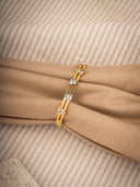 Triangle white kada