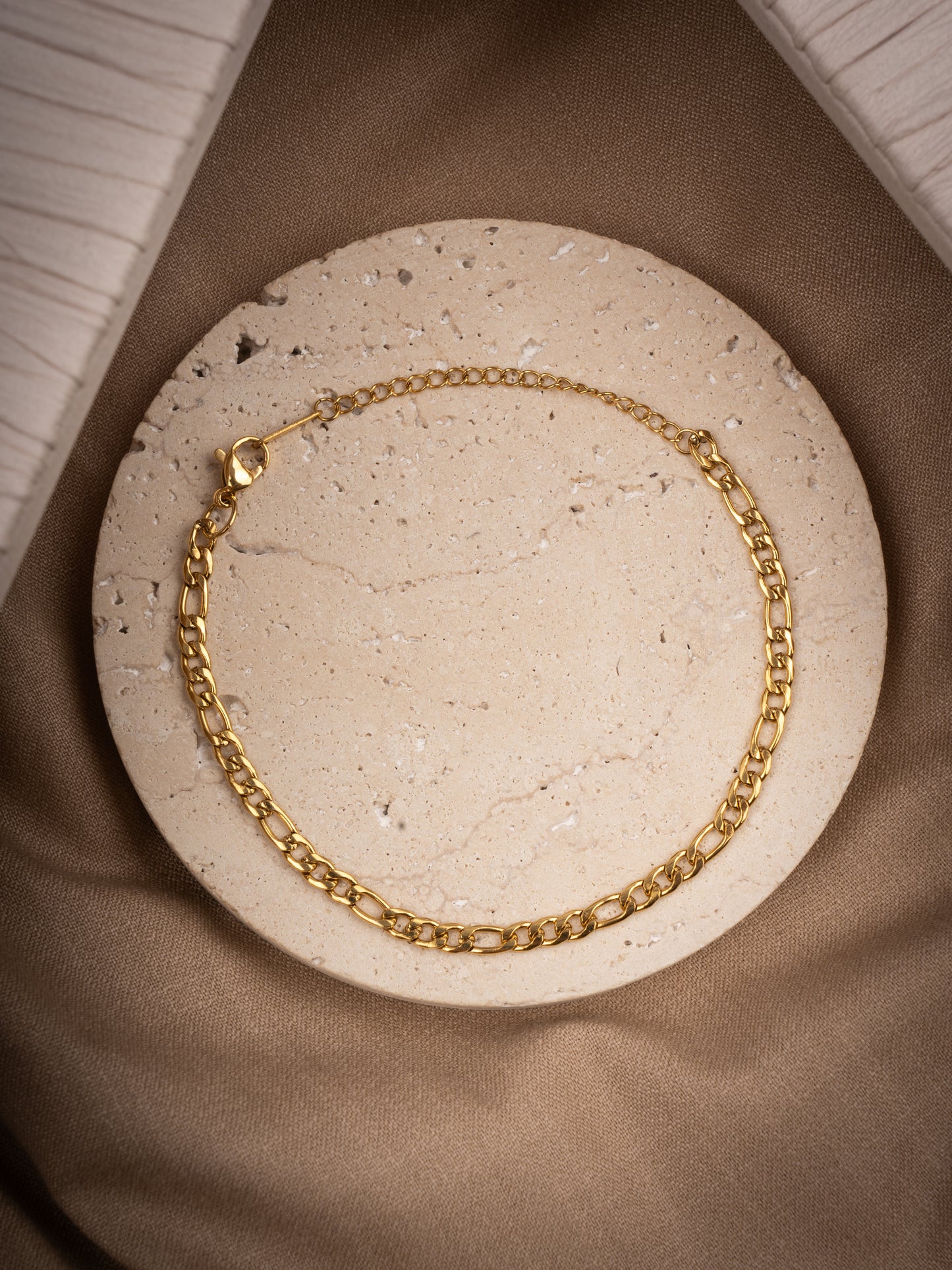 Chunky gold bracelet