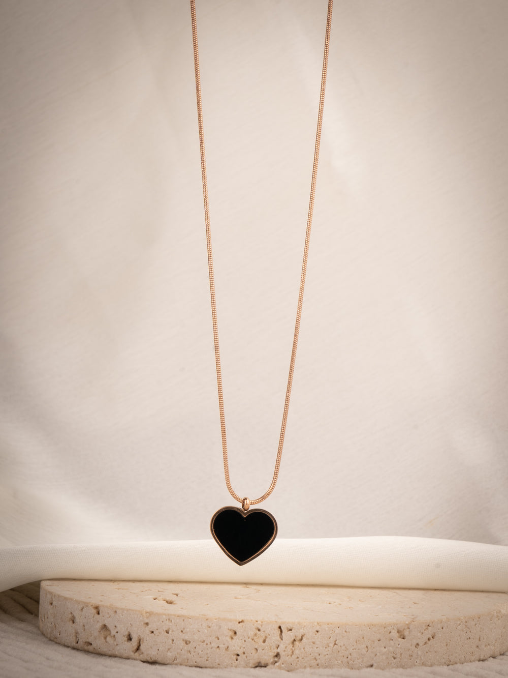 Reversible heart chain