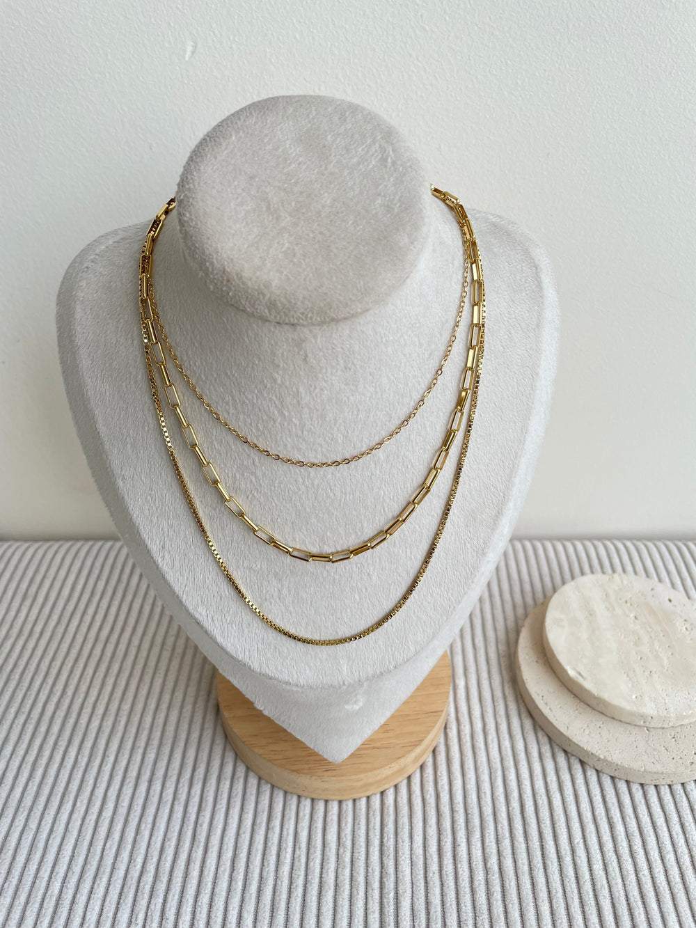 Serene Three Layered Chain