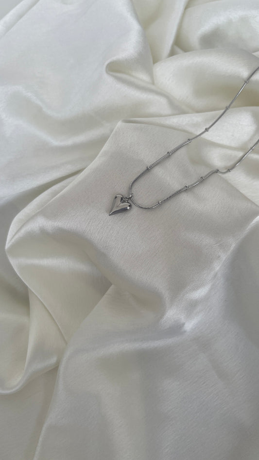 Heart pendant chain silver