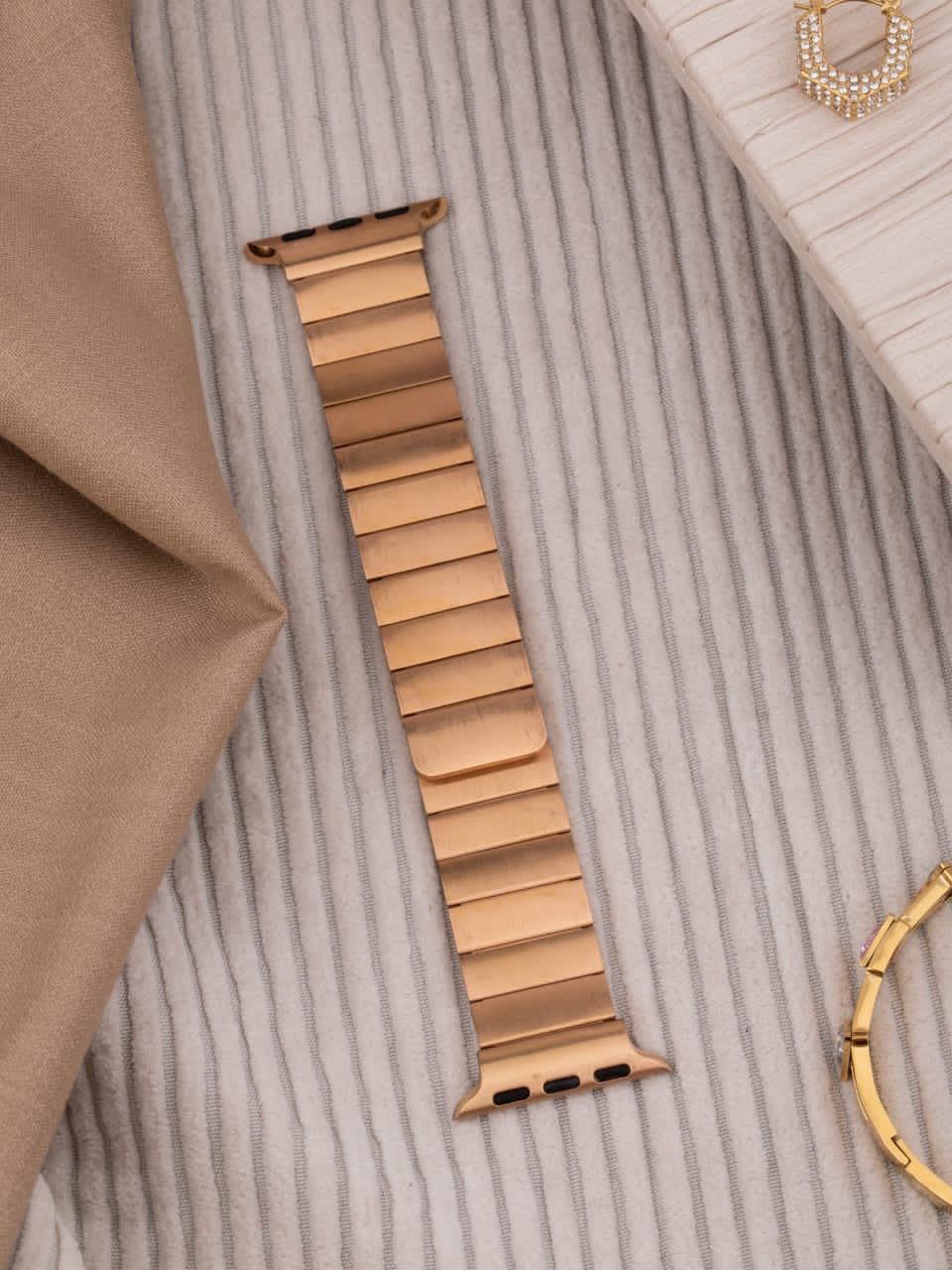 Alia Magnetic Rosegold Apple Watch Band