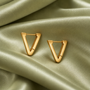 V Hoops