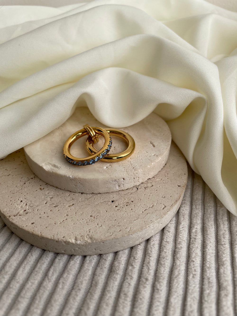 Auric Ring