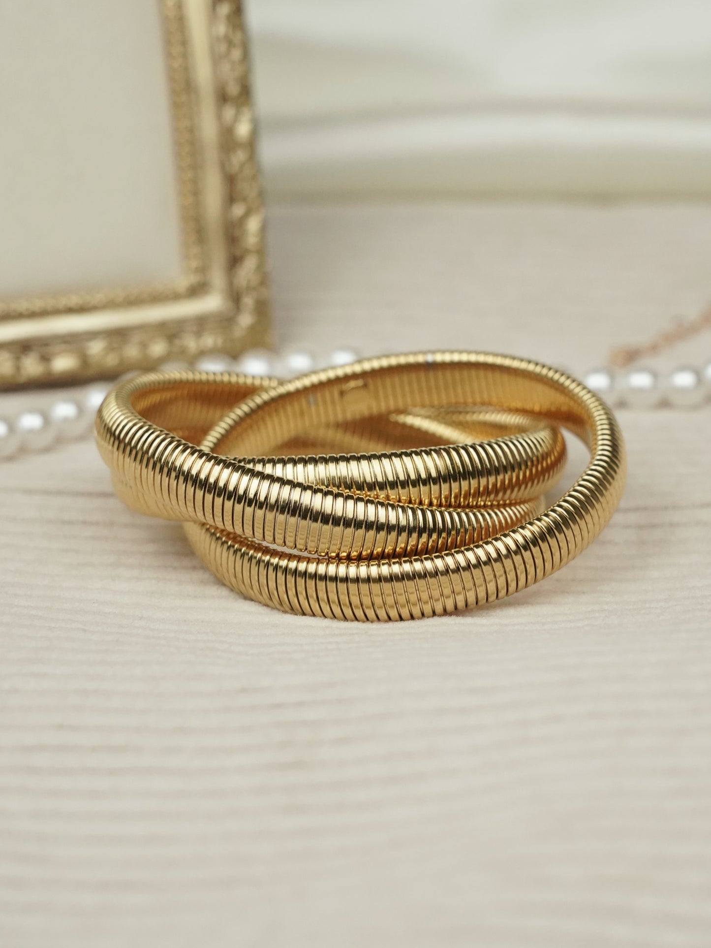 Snake bangles