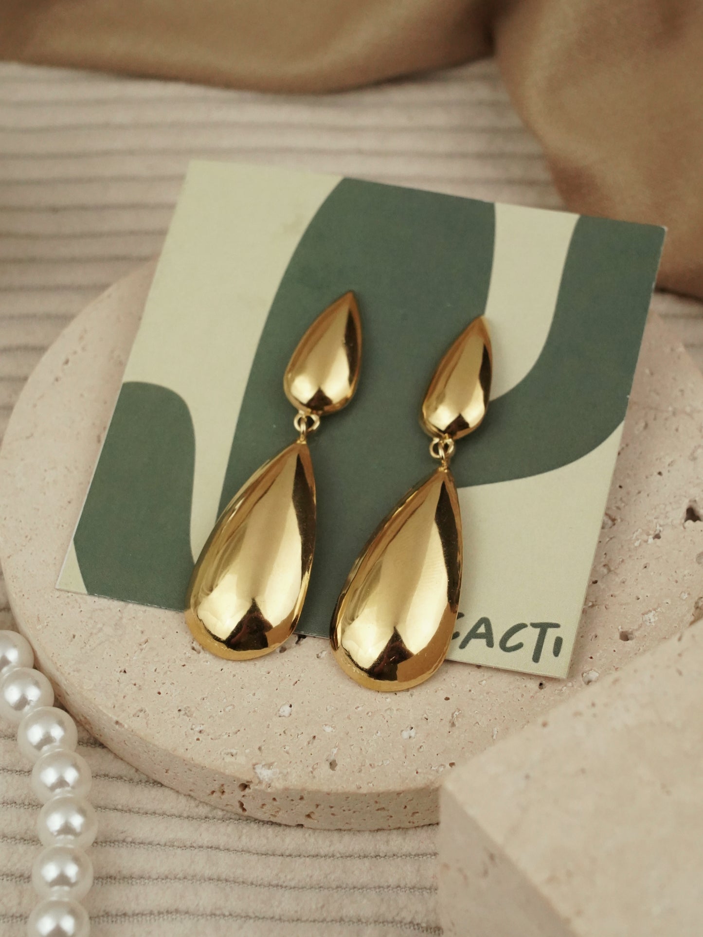 Teardrop danglers