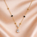 Noor Teardrop set