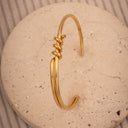 Heritage crown stake