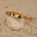 Triangle multistone kada