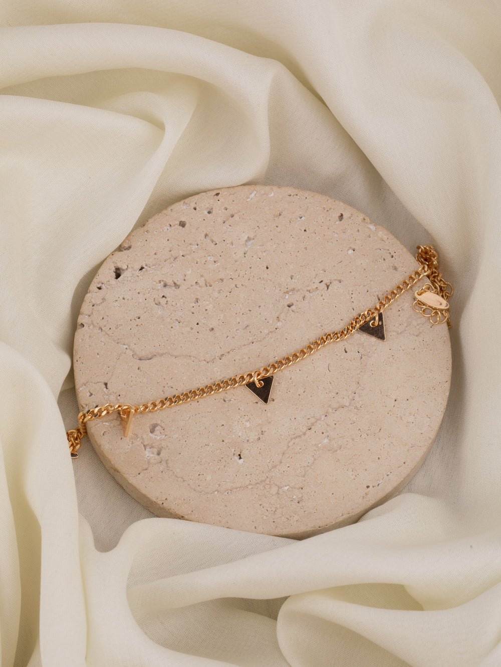 Triangle anklet